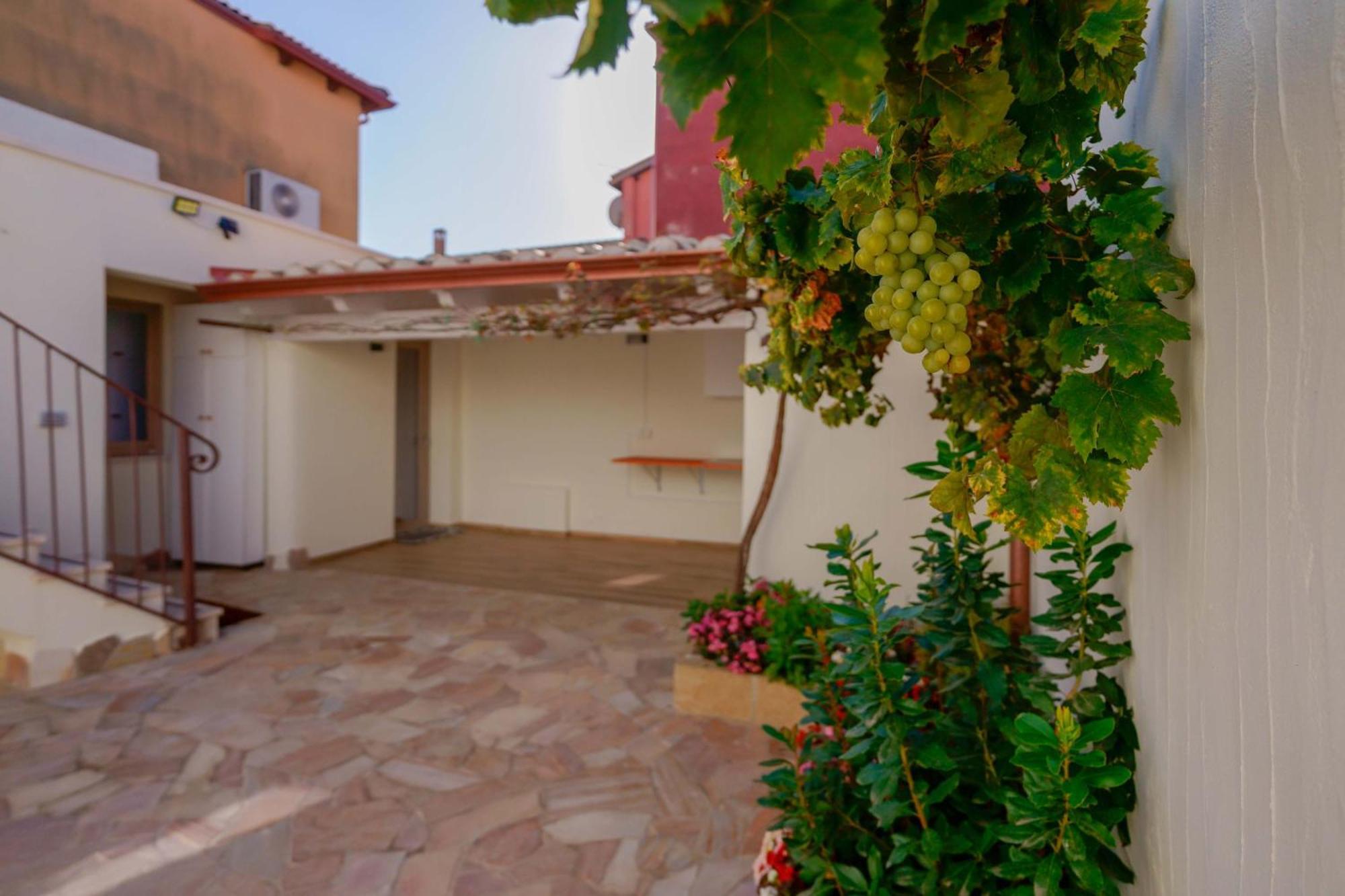San Sperate Guest House Deidda - Ts Rooms B&B מראה חיצוני תמונה