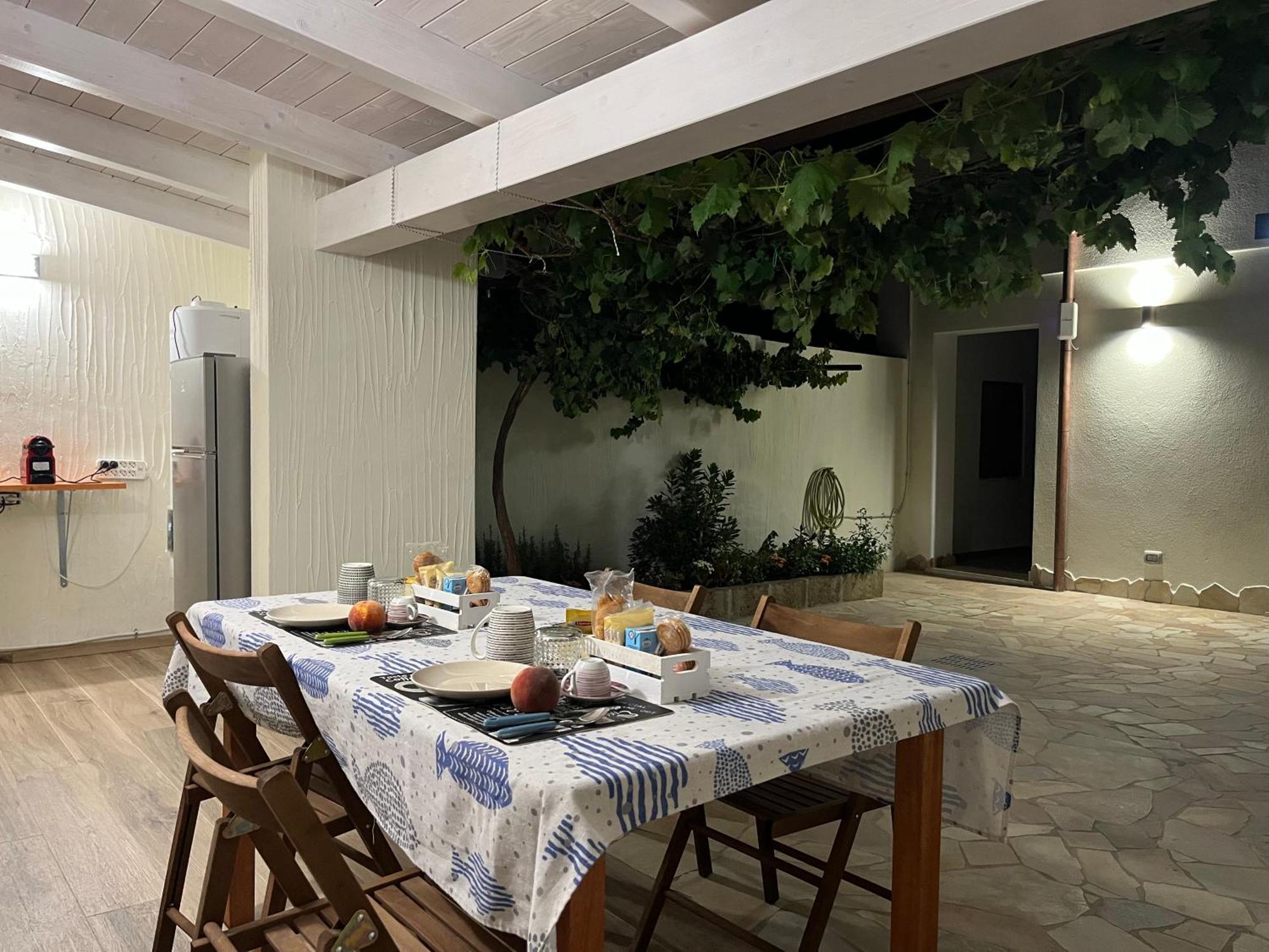 San Sperate Guest House Deidda - Ts Rooms B&B מראה חיצוני תמונה