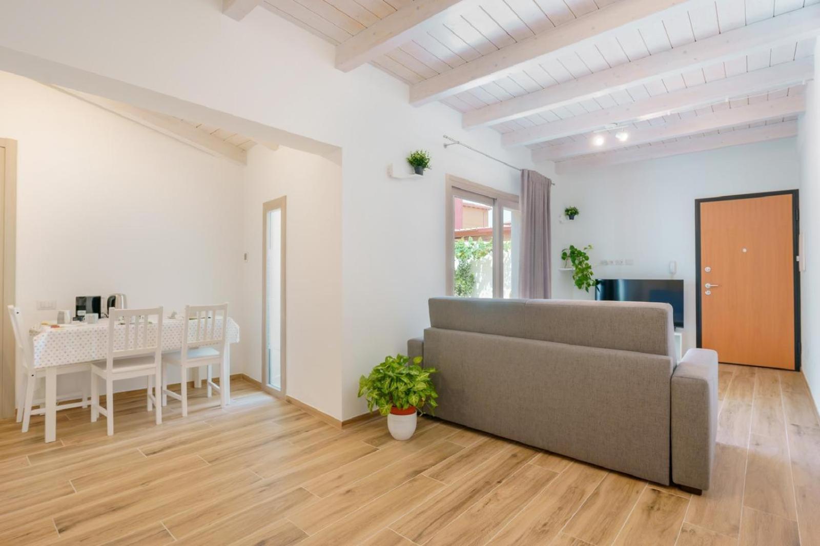 San Sperate Guest House Deidda - Ts Rooms B&B מראה חיצוני תמונה